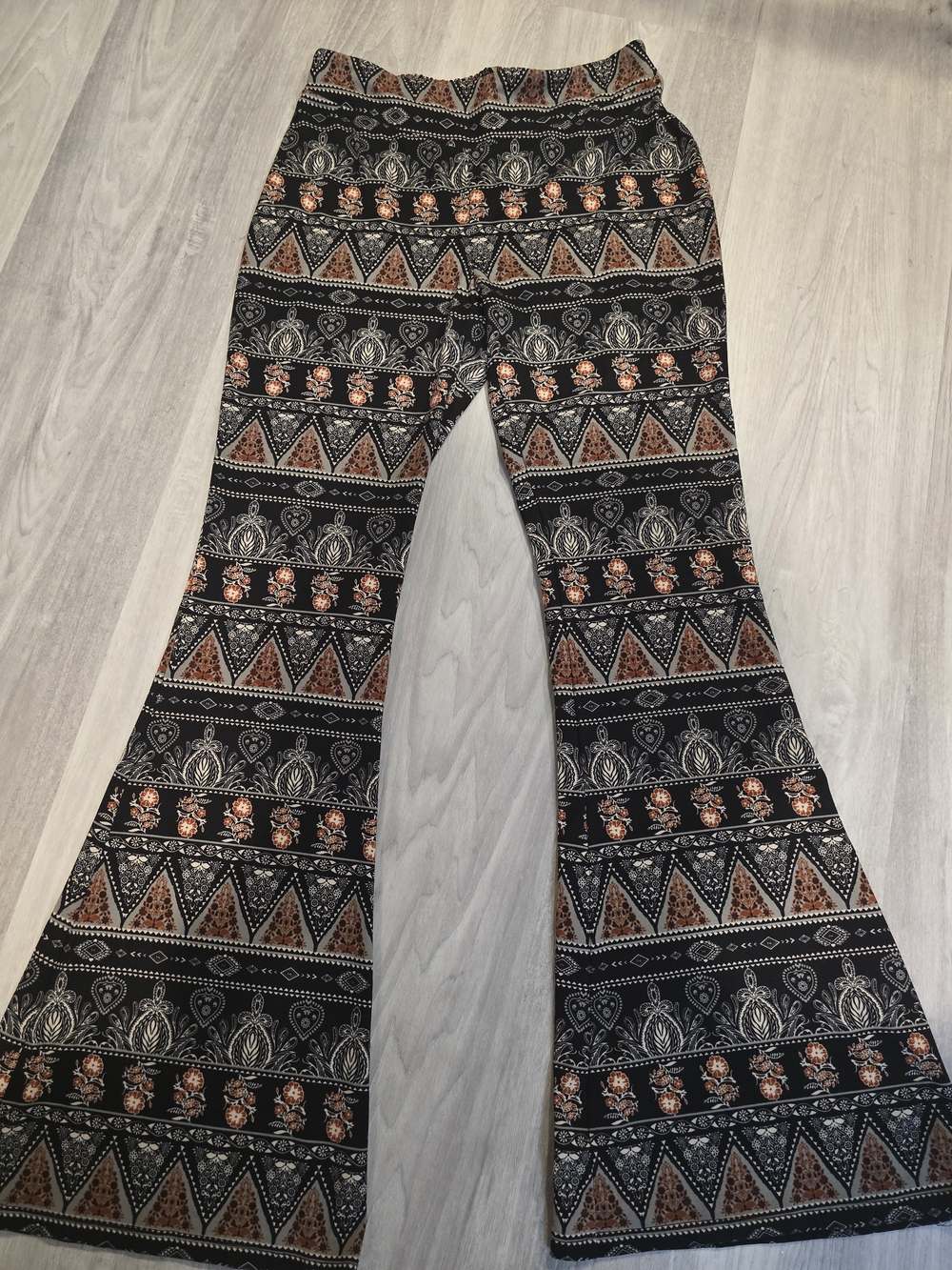 About A Girl Black and White Paisley Print Pants with Rust Accents